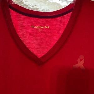 Marika Tek V neck tee